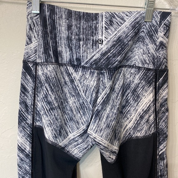 Lululemon hot to street pant in heat wave black size 6 - Picture 9 of 13